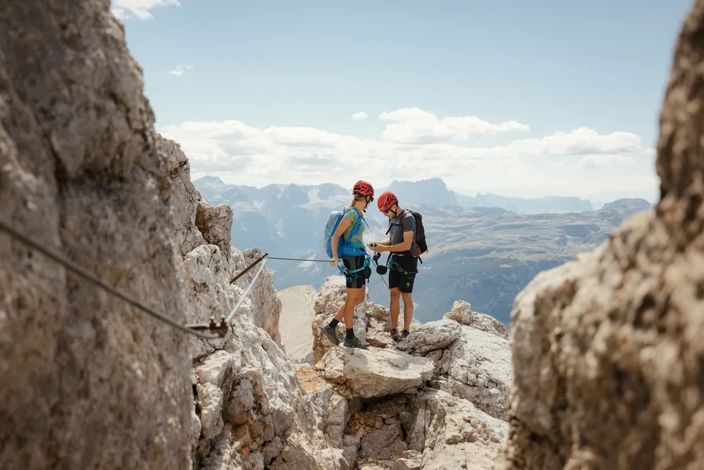 𝗧𝗛𝗘 𝗪𝗔𝗜𝗧 𝗜𝗦 𝗢𝗩𝗘𝗥🤩

Tirate fuori l’attrezzatura da trekking e via ferrata e preparatevi: il 𝟰 𝗣𝗲𝗮𝗸𝘀 𝗧𝗼𝘂𝗿 𝟮𝟬𝟮𝟲 è finalmente aperto! 🥾⛰️

