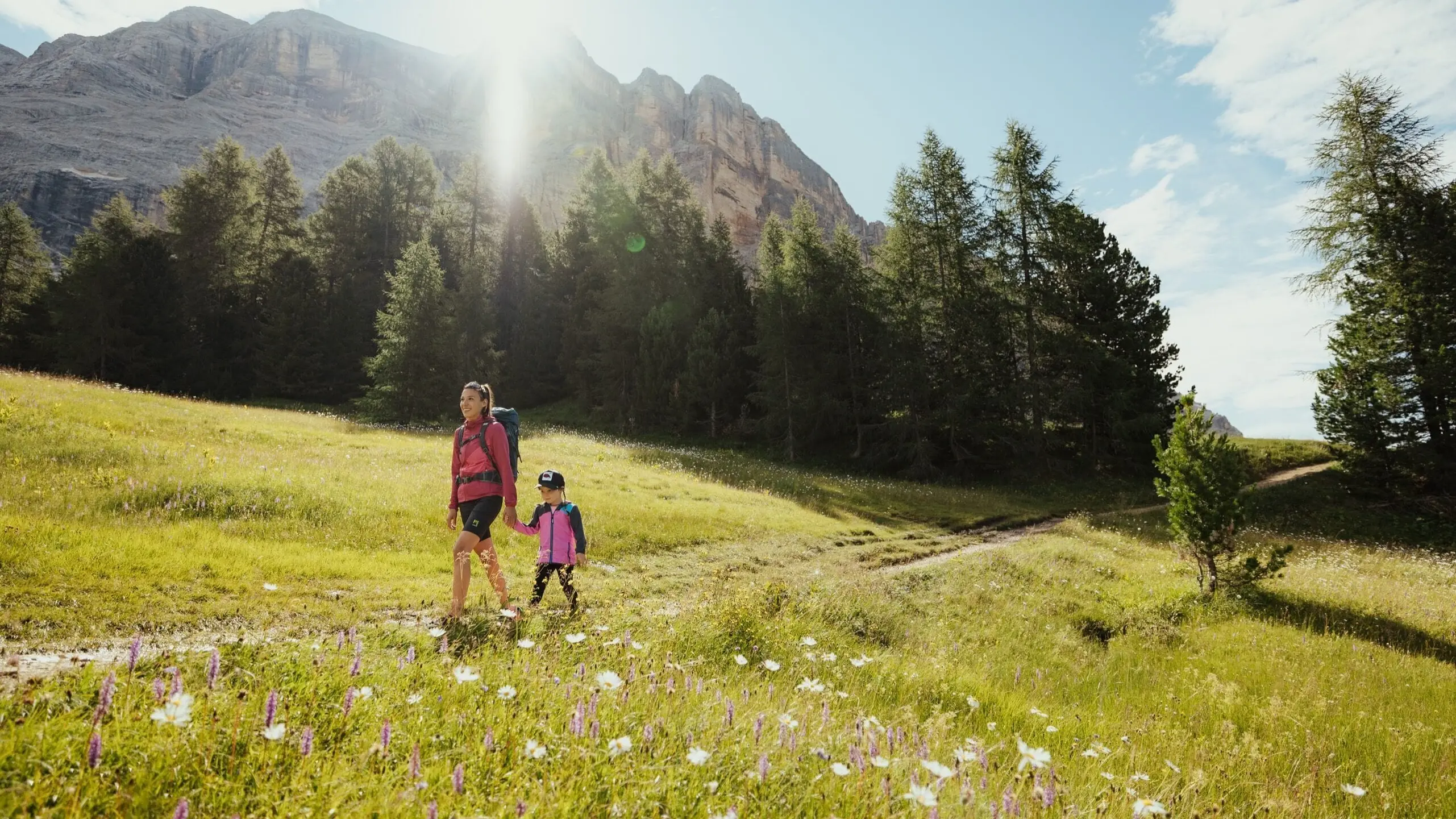 Walk from La Crusc towards the Armentara meadows