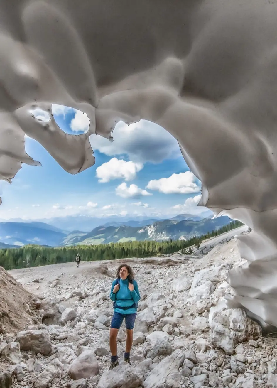 La grotta della neve a La Crusc