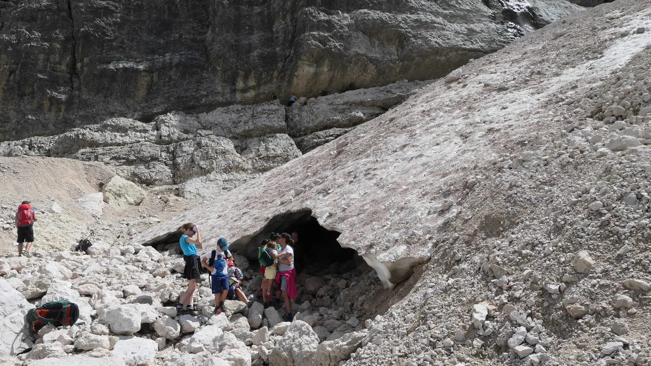 Grotta della neve a La Crusc