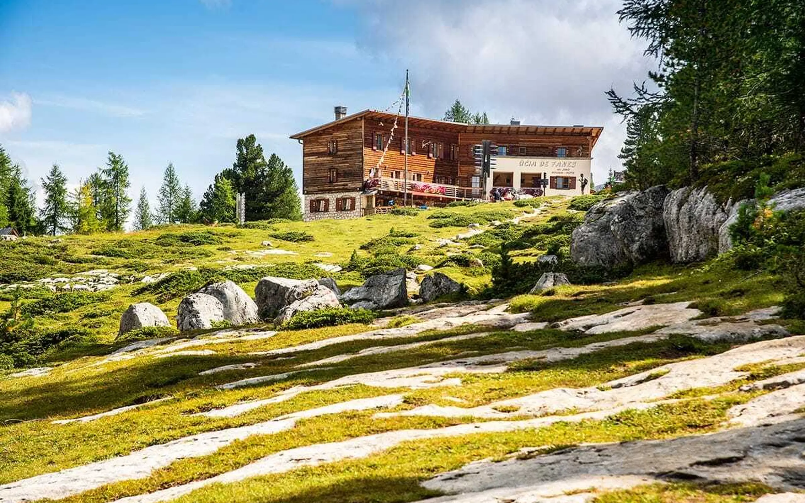 Rifugio Ucia de Fanes 1