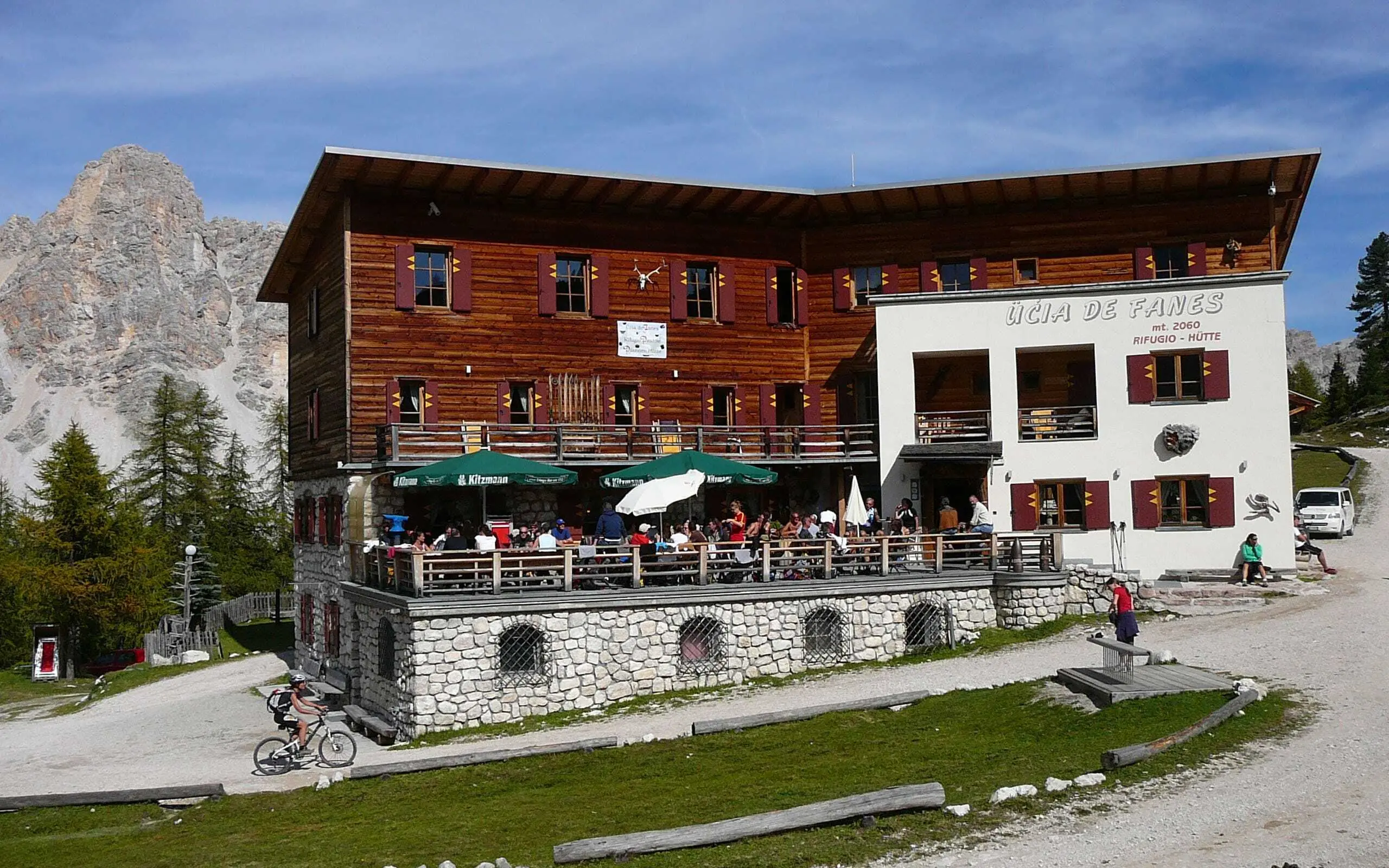 Rifugio Ucia de Fanes 2