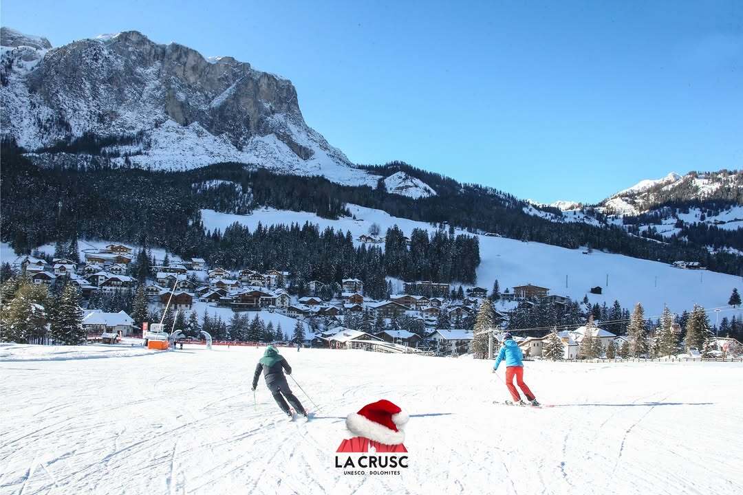 𝗧𝗮𝗻𝘁𝗶 𝗮𝘂𝗴𝘂𝗿𝗶 𝗱𝗶 𝗕𝘂𝗼𝗻 𝗡𝗮𝘁𝗮𝗹𝗲! 🎅🎄
Che queste festività siano piene di gioia e serenità. Non vediamo l’ora di ritrovarci sulle piste e vi